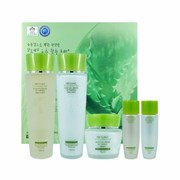 3W Clinic Набор средств с экстрактом алоэ вера Aloe Full Water Activating Skin 3 Kit Set 11176